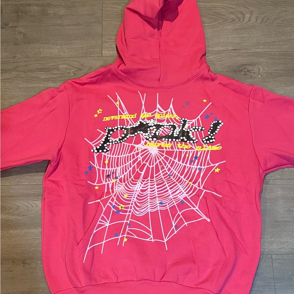 Men’s medium pink spider worldwide hoodie
